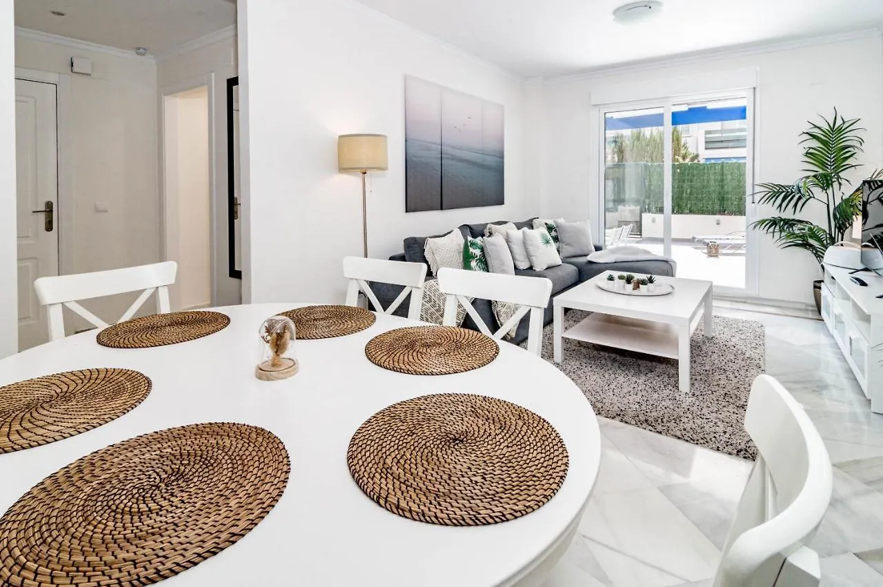 Apartment Lcr1- Lovely Ground Floor Apartment, Puerto Banus Marbella