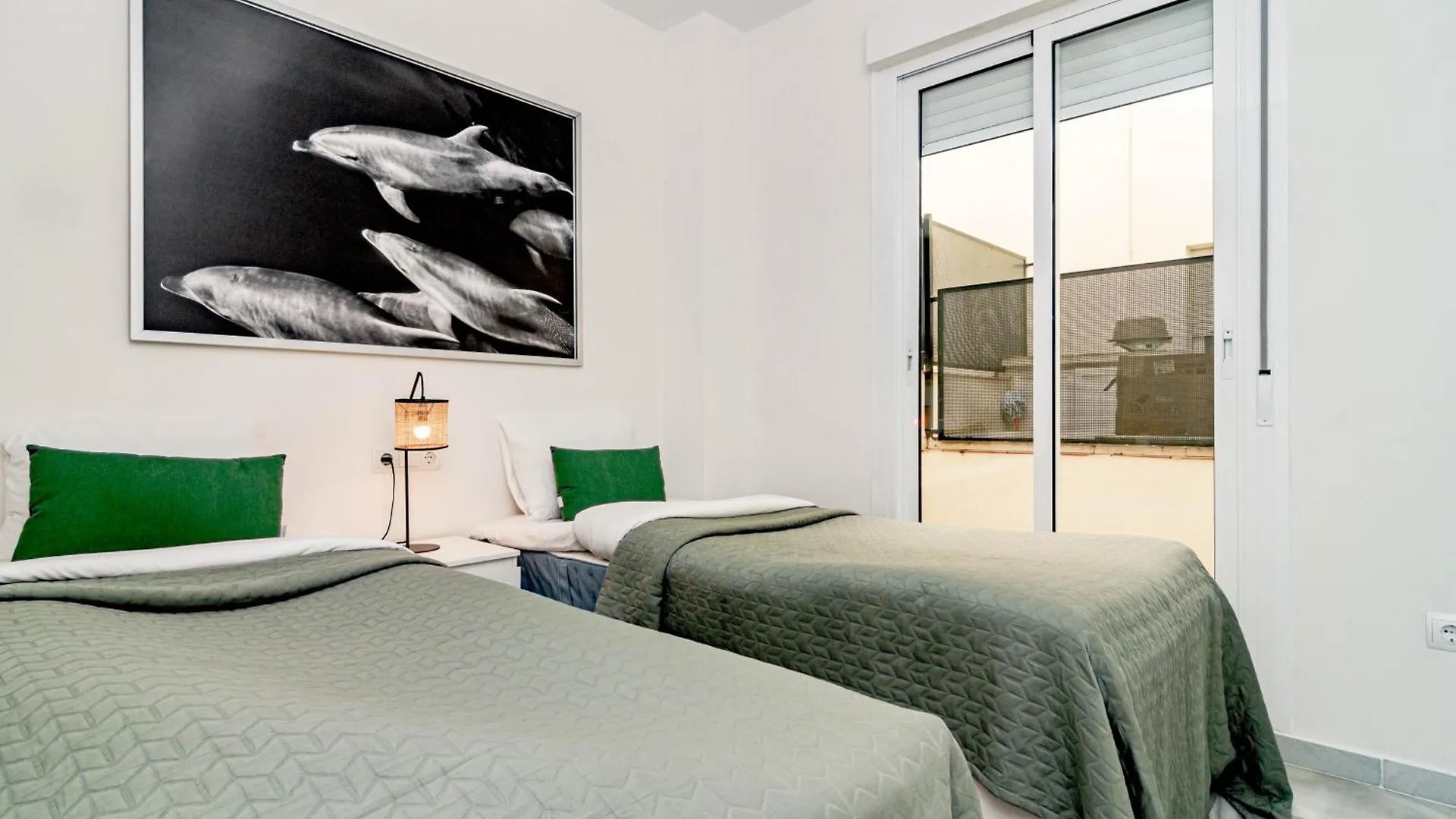 Apartment Lcr1- Lovely Ground Floor Apartment, Puerto Banus Marbella