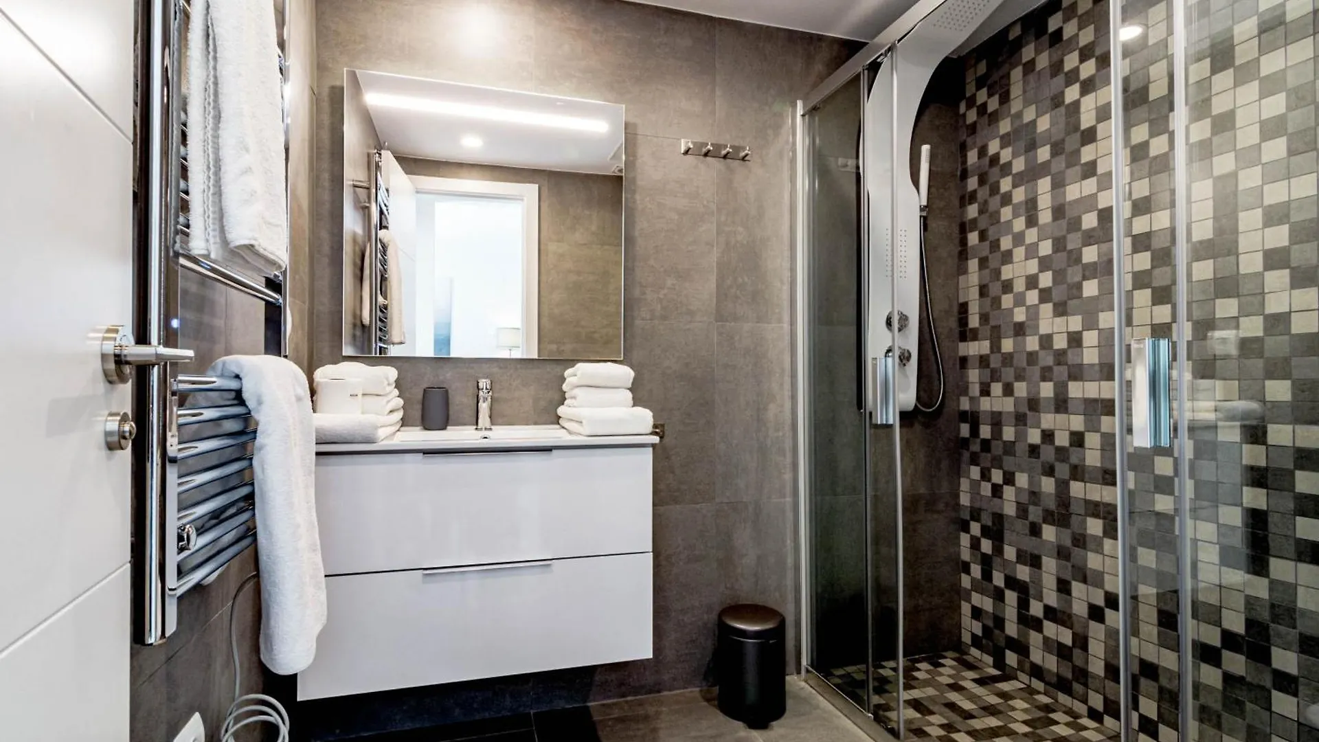 Lcr1- Lovely Ground Floor Apartment, Puerto Banus Marbella 0*,  Spain